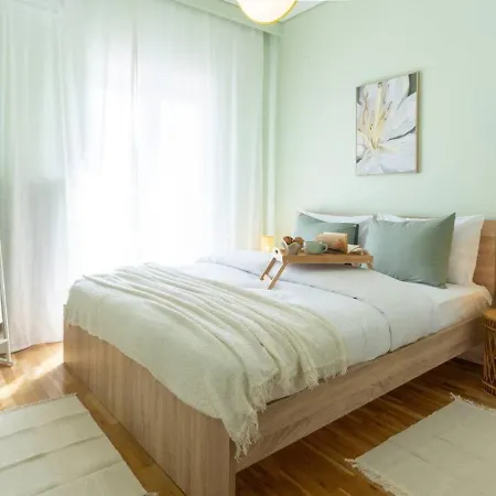 Egnatia Penthouse شقة *